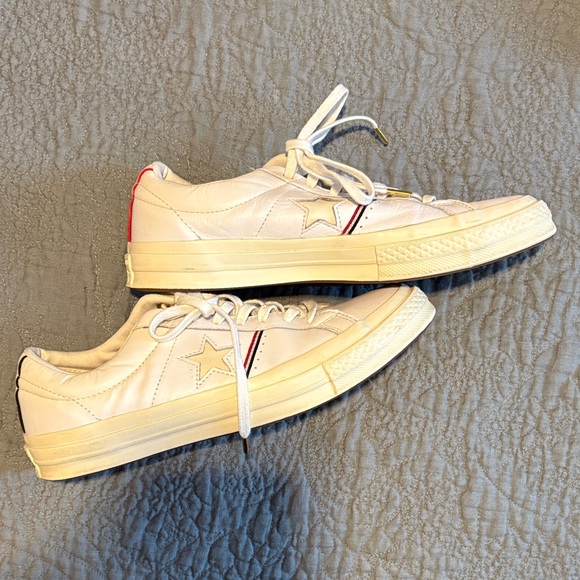 Converse White Star Sneakers with Red and Blue Accents - Picture 2 of 8